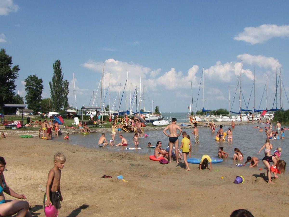 Holiday Home Balatontourist Fuered-3 By Interhome Balatonfüred Eksteriør billede